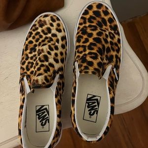 ** SOLD Leather cheetah vans